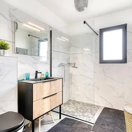 Superbe Maison Pour 4 Proche Des Plages